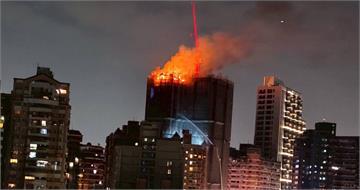 高雄30層樓豪宅新建案火警！「頂樓火花亂墜」驚醒住戶