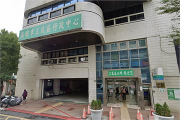 扯！高雄三民區公所要基層「交臉書帳號」還逼按讚　區長遭火速拔官