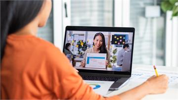 別讓鏡頭吃掉妳的專業！遠端面試全攻略 教妳穿出、談出高錄取率