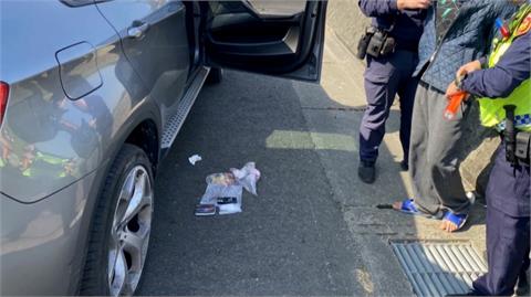 撞機車後逃逸6公里自撞被逮　車上搜出大量毒品