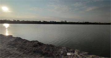 高屏溪攔砂壩釀悲劇　79歲老翁捕魚不慎溺斃