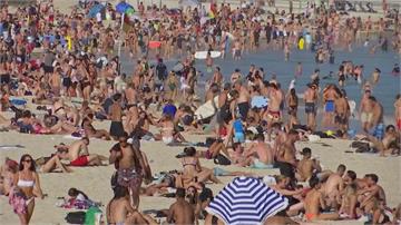 沒在怕武漢肺炎？澳洲大量民眾湧向雪梨海灘