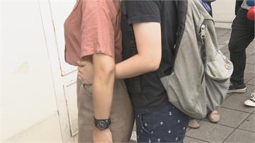 邊開罰單邊摟腰！環保局人員涉性騷 女子驚恐