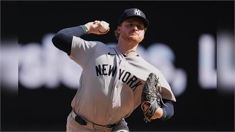 MLB(影)／相隔14個月重返投手丘！洋基施密特歡喜復出卻導致隊友被DFA