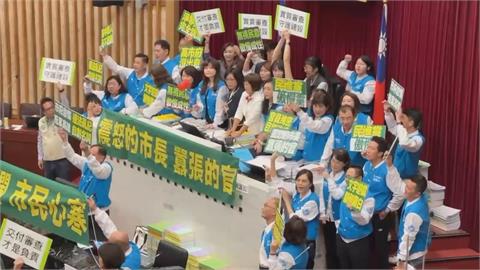 總預算審查爆衝突！陳其邁趕場防颱會議離席引藍營不滿