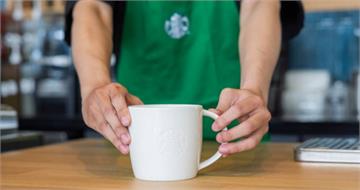 到韓國星巴克要求1服務！她拿到後心碎「在台灣被慣壞」　網嘆：養出奧客