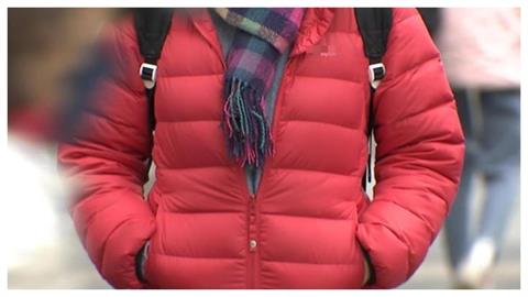 「每天洗2次澡還是被嫌臭？」醫曝體味3大真相：問題竟出在「那件外套」！