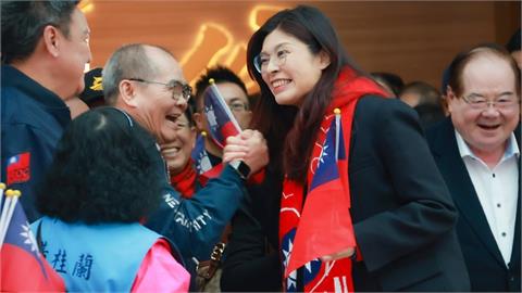 鄭麗文被韓國瑜誇像「白雪公主」!下一句神反轉「揭原因」:跟外貌沒關係