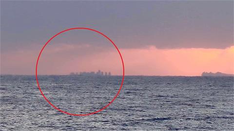 快新聞／他拍到「海市蜃樓」！綠島左側海面竟出現高樓大廈　氣象站給答案