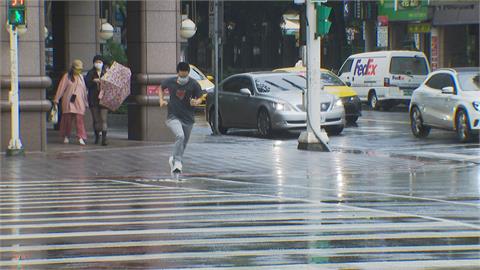 快新聞／午後雨彈來了！ 11縣市大雨特報防雷擊、強陣風