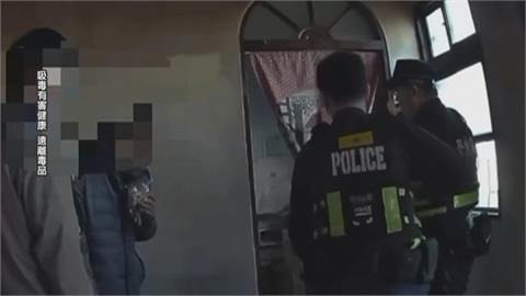 直擊！ 霹靂小組強勢破門　連抄喪屍煙彈2大製毒窟