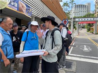 桃捷棕線拚121年通車　桃園捷工局頂烈日步行11公里踏勘