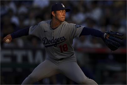 MLB(影)／滿壘遭「神鱒」狙擊！山本由伸5局沒投完狂失6分黯然退場