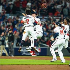 MLB／羅沙里歐轟垮衛冕軍道奇　勇士國聯登頂闖世界大賽