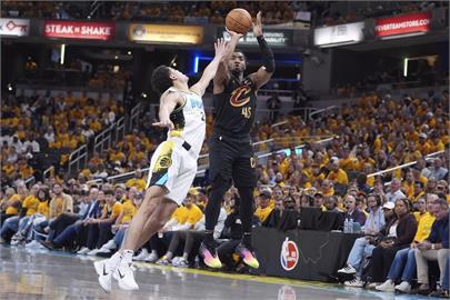 NBA季後賽(影)／米契爾單場砍43分！騎士傷兵歸隊終開胡  系列賽1：2落後