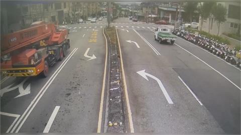 驚險!台中大吊車疑剎車失靈「倒退嚕」 苗栗大貨車、砂石車迎面相撞