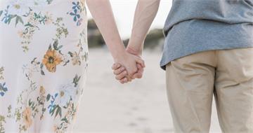 每天互稱寶貝!她問「我叫什麼名字」男友卻答不出 過來人:結婚登記只知姓氏