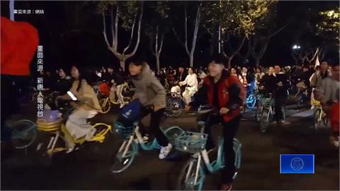 中國禁夜騎還加碼「封校」　專家揭北京最怕「這件事」
