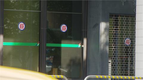 曾與王國材、許銘春參加同場活動「郵局獅子哥」足跡廣恐難防！