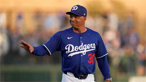 MLB／4年10億延長大約留住冠軍教頭　道奇總教練羅伯斯平均年薪創大聯盟最高紀錄