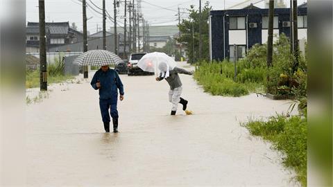 北海道暴雨釀土石流！　JR特急北斗號迴送列車脫軌