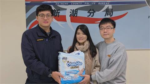 新竹孕婦臨盆卡高速　暖警鳴笛開道護送醫