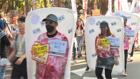 12年強制返國「移工聯盟大遊行」！上街頭遊行喊：廢藍領年限