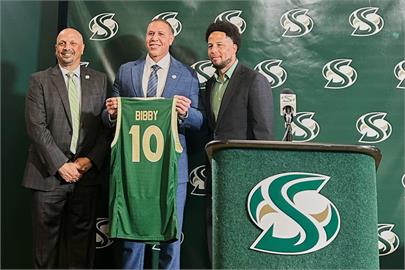 NBA(影)／前國王球星擔任沙加緬度州大男籃總教練　俠客兒子將為老爸昔日對手效力