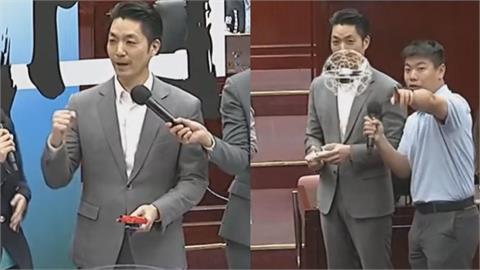 議會質詢瘋玩陀螺打匹克球　網怒轟蔣萬安：薪水小偷