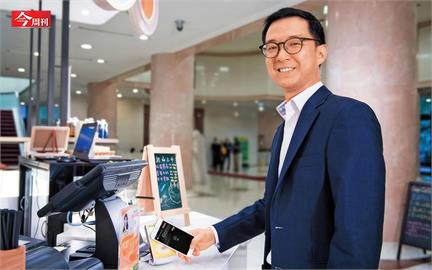 國泰大王子蔡宗翰親自領軍，AI助攻百萬級CUBE App