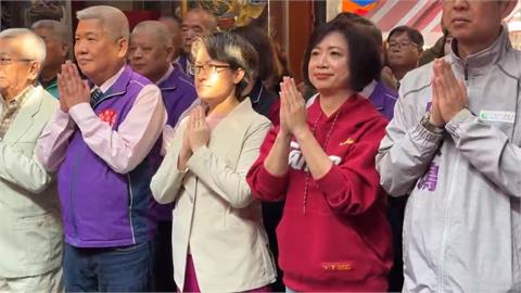 2026前哨戰！蕭美琴合體何欣純　「戰貓帽T」成最吸睛焦點