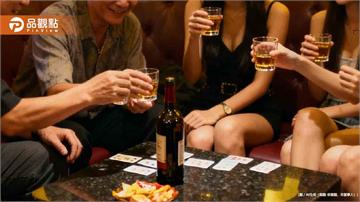 警直擊「極樂包廂」5爆乳妹脫光全裸下場慘了