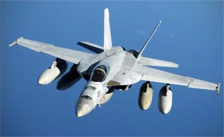 快新聞／美國戰鬥機F／A-18「大黃蜂」墜毀！　1飛官罹難