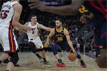 NBA(影)／柯瑞狂砍8記三分球攻下31分　勇士贏不了沒有吉巴的熱火
