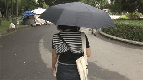 宜出門紀念！今各地細雨紛飛　整日偏涼舒適