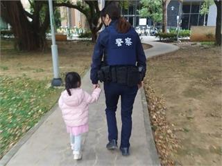 6歲童平鎮民俗公園走失　暖警當「臨時保姆」助祖孫團圓