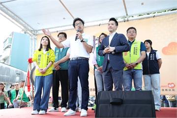 金峰、鬍鬚張捲選戰   沈伯洋盲測滷肉飯喊：選舉一時、美食一輩子