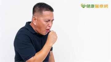 口臭元凶竟是「扁桃腺結石」！可以自己清理？治療、預防方式一次看