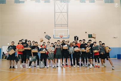PLG(影)／「夜王」盧峻翔送幸福！領航猿士氣高昂出戰BCL四強