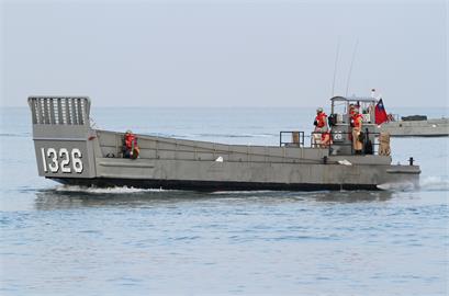 海軍艦隊運補艇出事了　沉沒「料羅灣」原因曝光