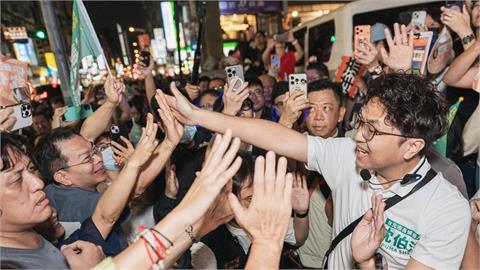 重現蔡英文當年選總統盛況！粉專見台北街頭「1幕」驚喊：真的起風了
