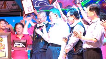 早柯P一步宮廟拜票 姚端育嬰補貼牛肉政策