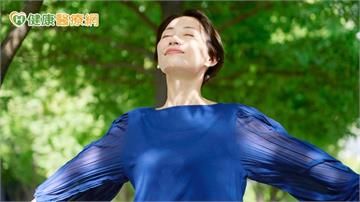 女性更年期後更快樂？研究揭意外好處