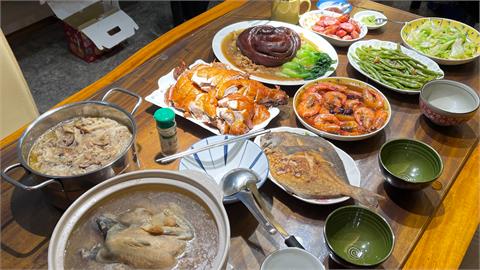 年夜飯不下廚「改去餐廳吃」少一味！一票網友有共鳴：現在都買現成的
