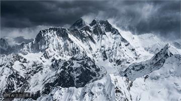 尼泊爾希姆隆峰基地營遇雪崩　至少10名登山嚮導失蹤