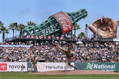 MLB(影)／國聯西區變天！一度落後道奇9場勝差　教士睽違15年逆轉戰局登頂