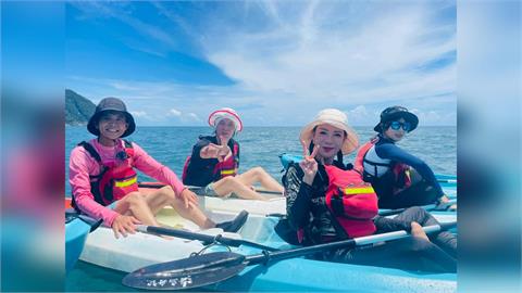 《綜藝新時代》黃鐙輝體驗獨木舟！全方位「翻船」氣得大吼