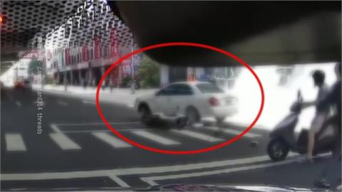 毒駕奪命！中和轎車高速衝撞機車　姊妹1死1重傷