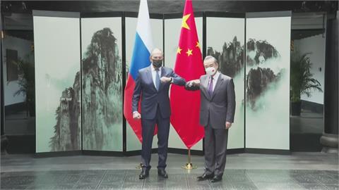 侵烏後首訪中國　中俄外長雙邊會談登場