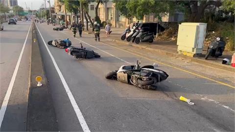 快新聞／台中5車連撞！一排機車躺平台灣大道　6人急送醫